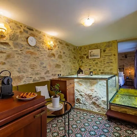 Daire Private Stone Houses In Ermoupolis Ermoupoli